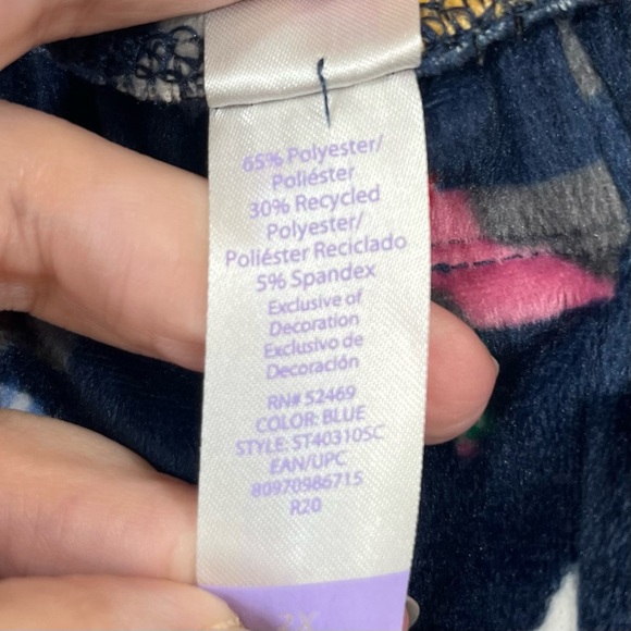 Secret Treasures 2X (18W/20W) Fleece Pajama Set - Picture 8 of 12